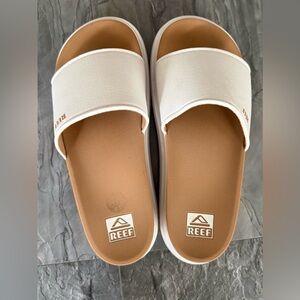 Reef Women’s White Slide Sandals Size 9